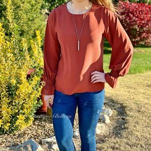 She & Sky Bubble Sleeve Blouse in Rust